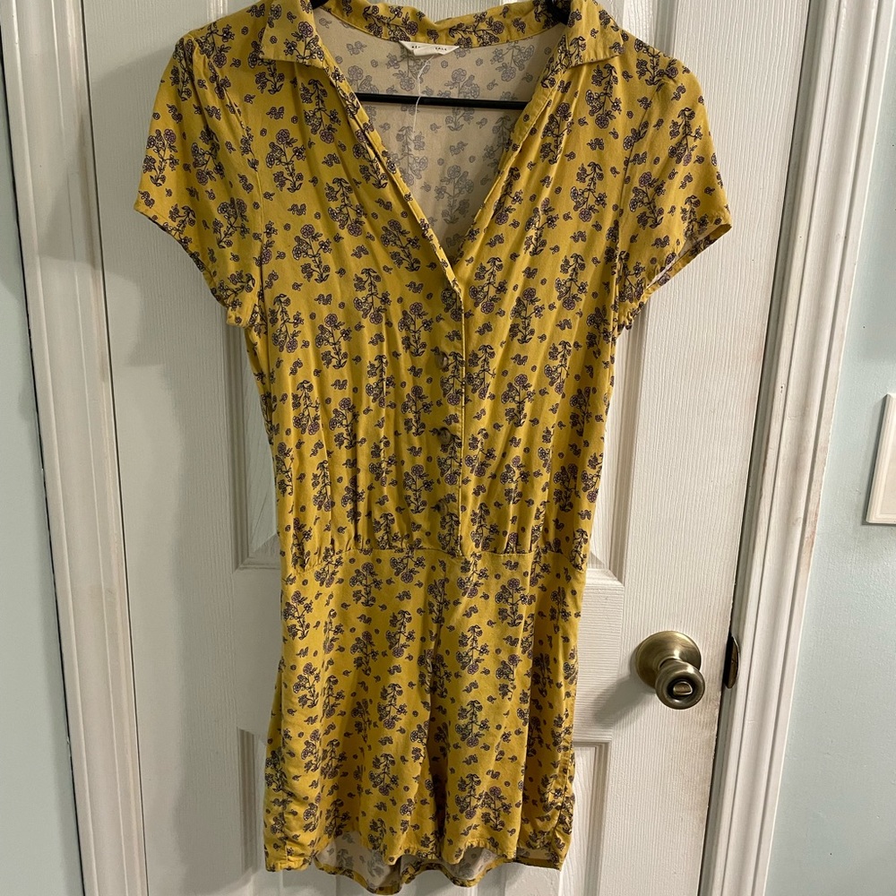 AEROPOSTALE SMALL YELLOW FLORAL SHORTS ROMPER